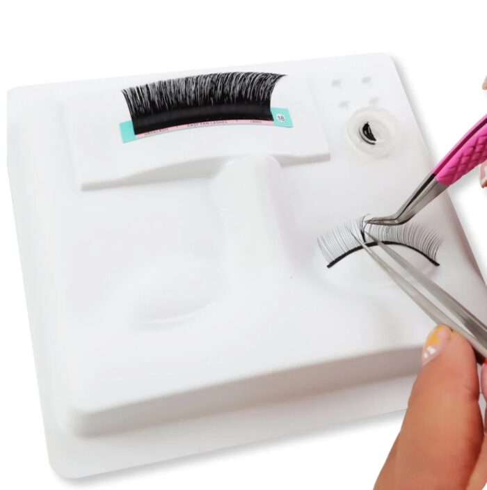 EYELASH PRACTICE BASE